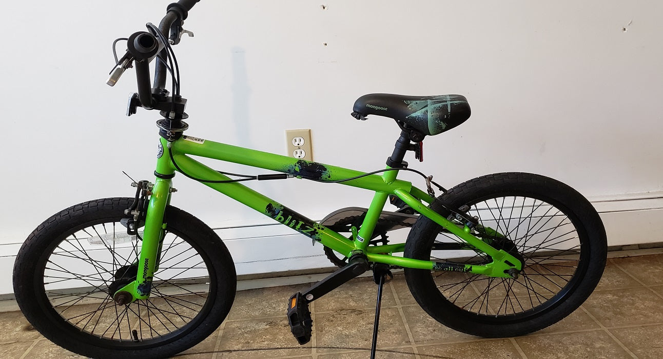Mongoose 18 Inches Boys Blitz Bike - USED - Local Pick- Up