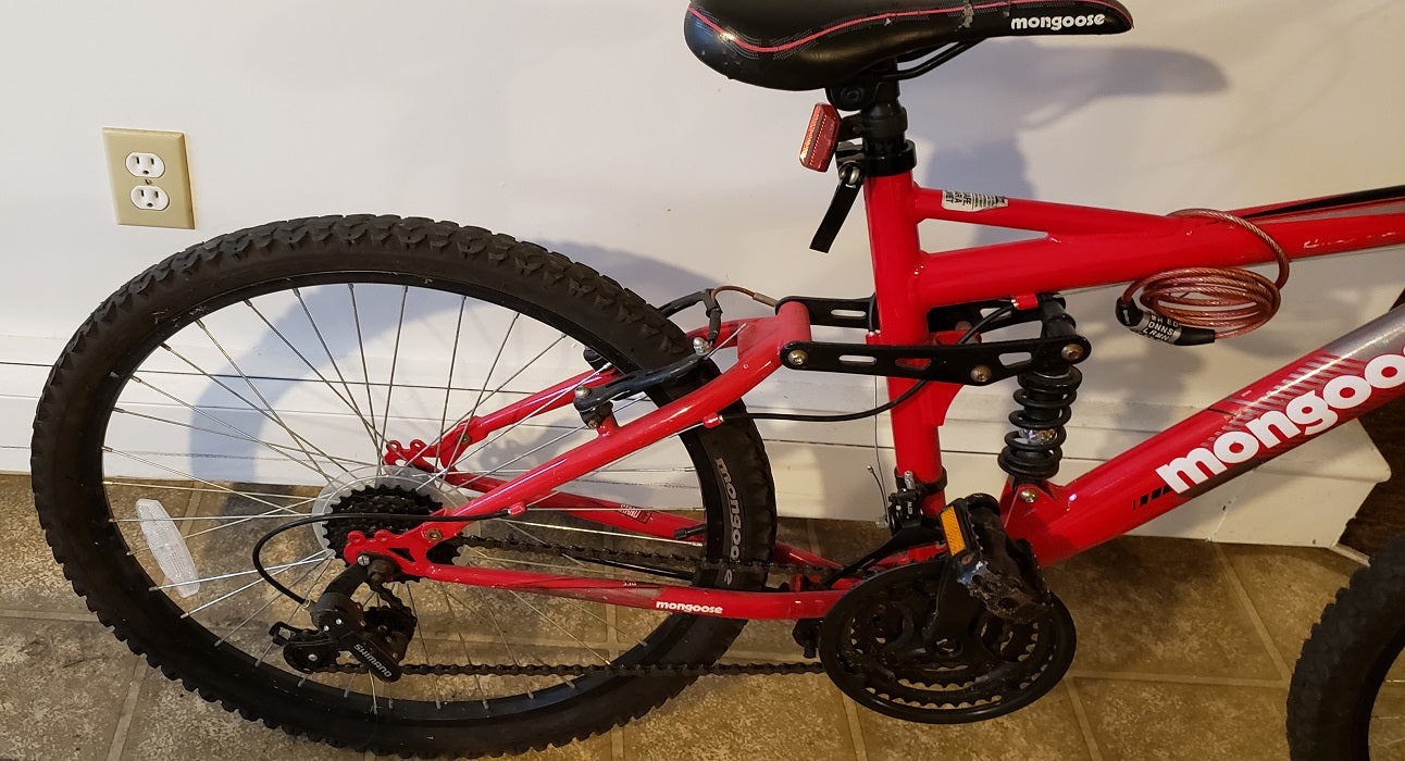 Mongoose Stand off 24 Boys Mountain Bike - USED - Local Pick- Up